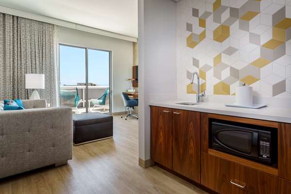  - Hampton Inn & Suites Downtown Santa Monica