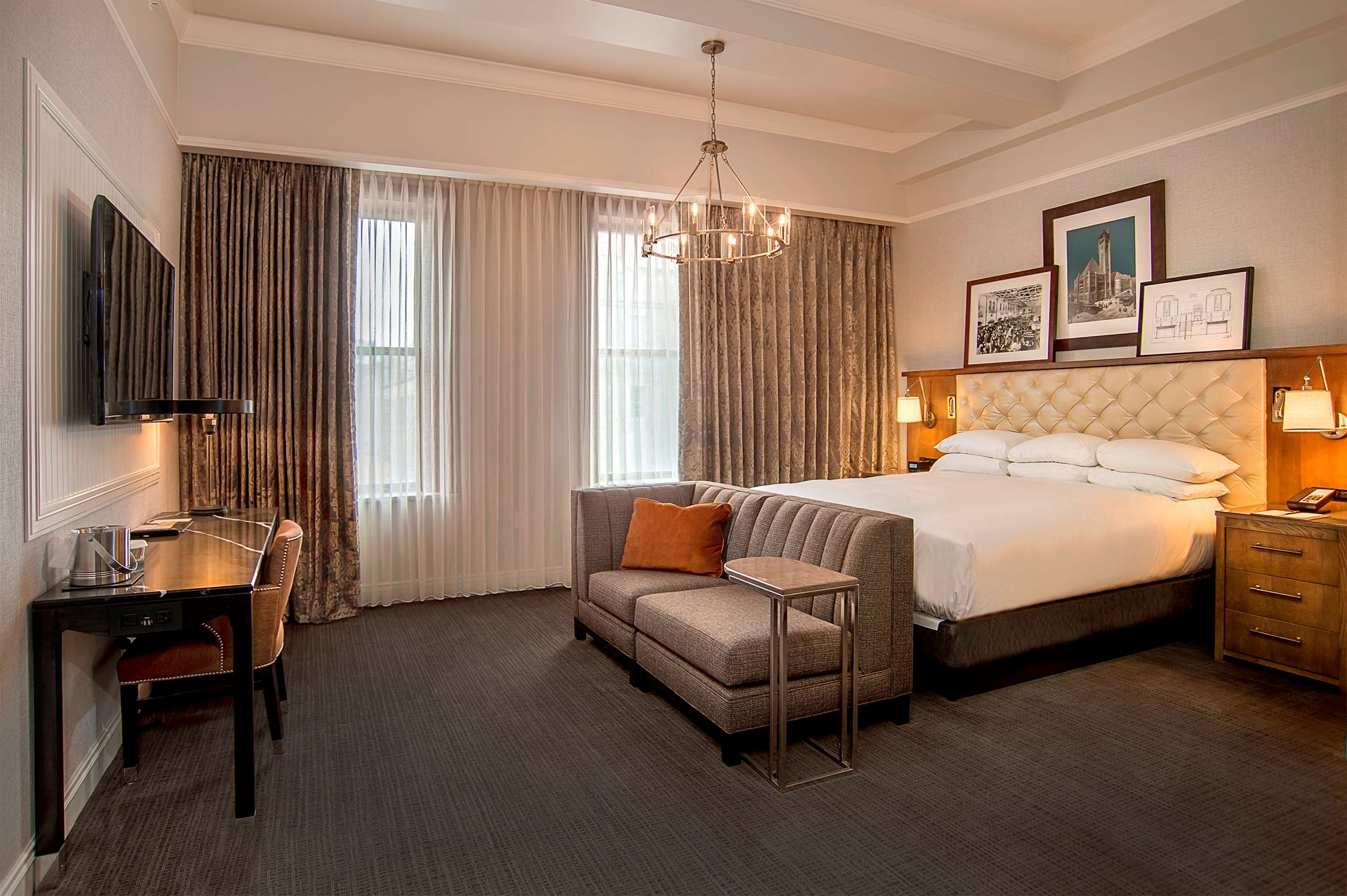 Guest room