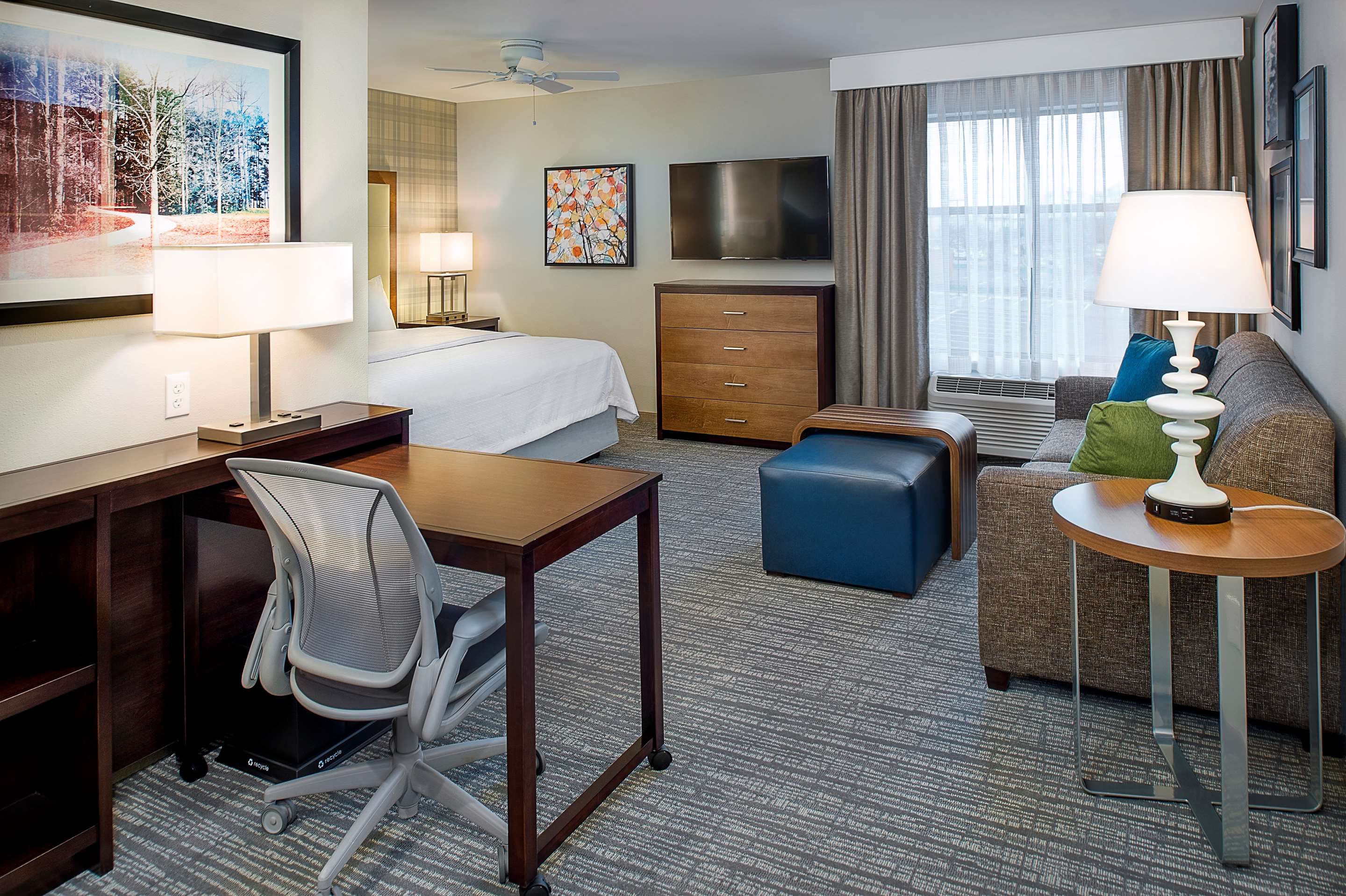 Guest room