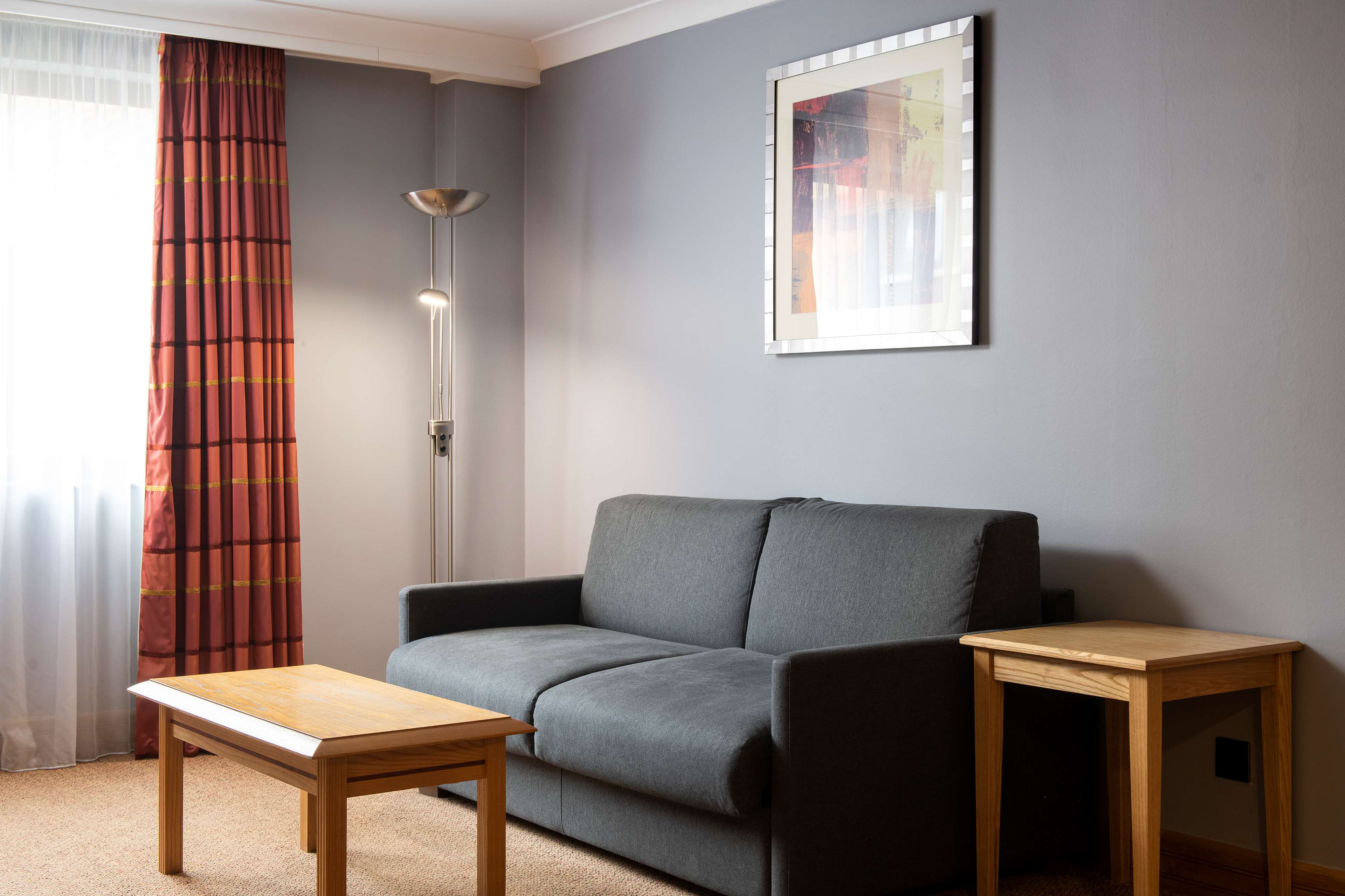 DoubleTree by Hilton Swindon Room Type - KING JUNIOR SUITE