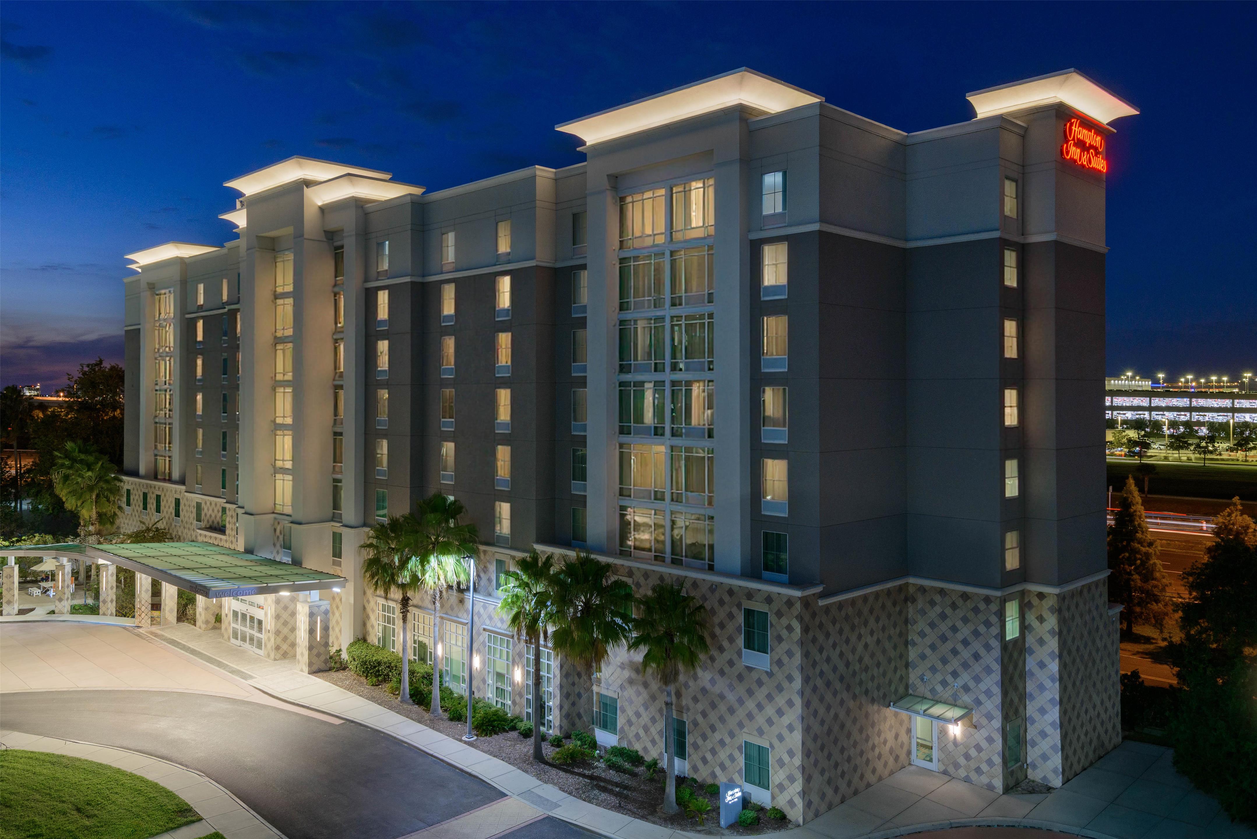 Exterior | Hampton Inn & Suites Tampa Airport Avion Park Westshore