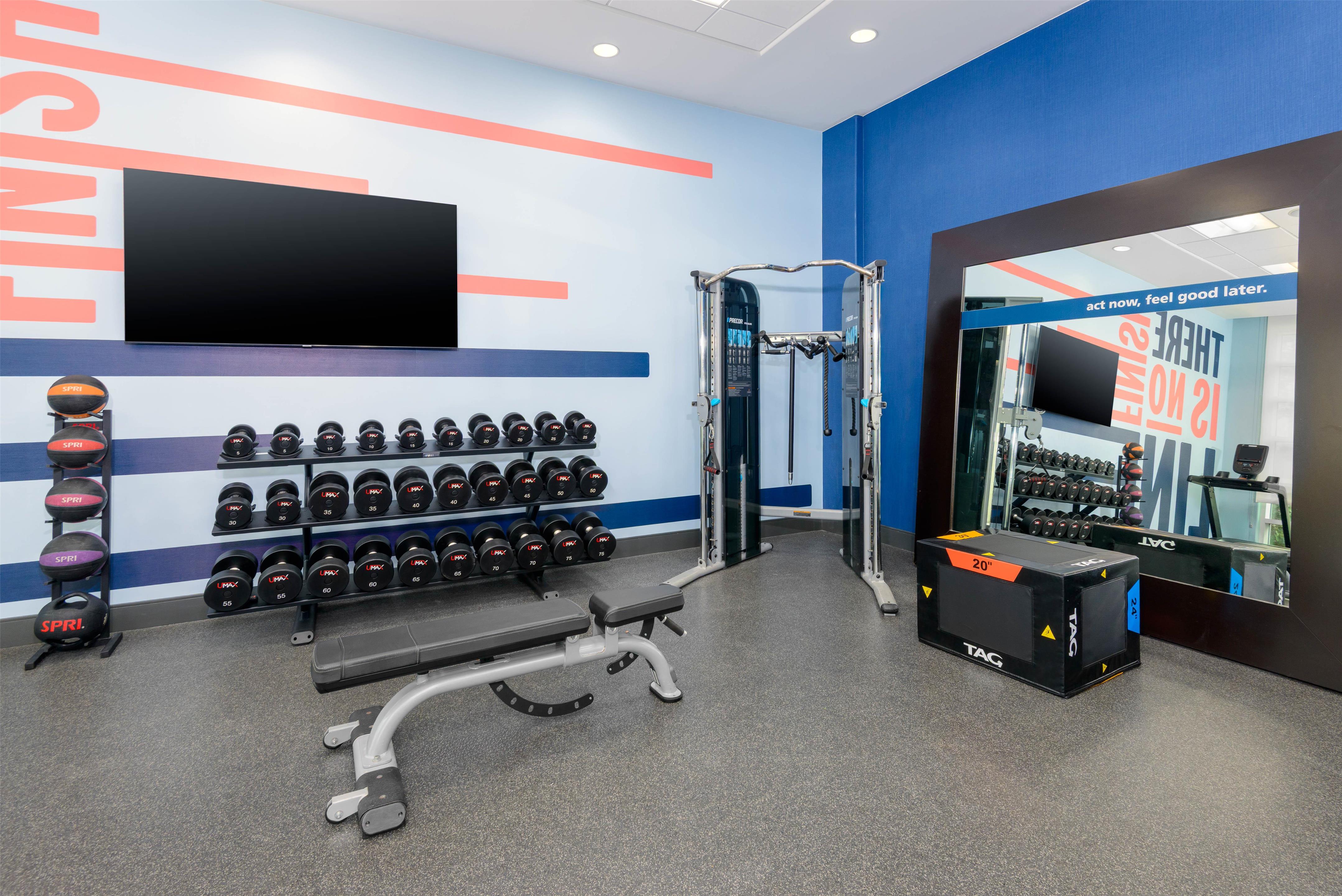Health club fitness center gym | Hampton Inn & Suites Tampa Airport Avion Park Westshore