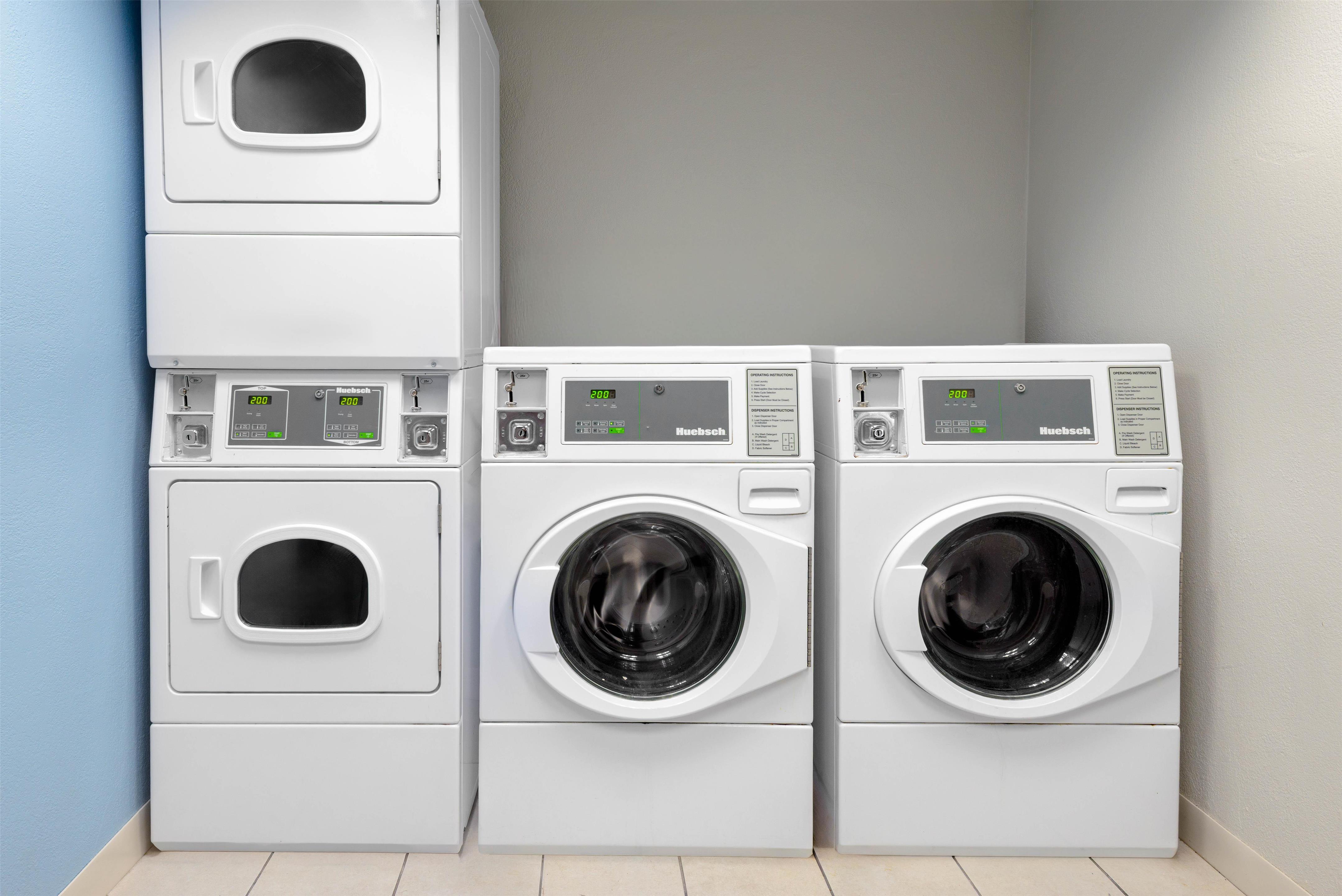 Laundry | Hampton Inn & Suites Tampa Airport Avion Park Westshore