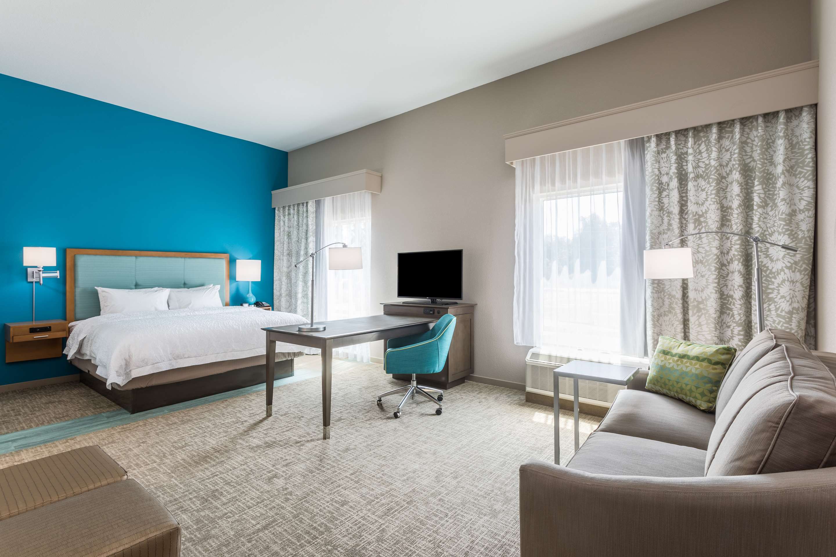 Guest room