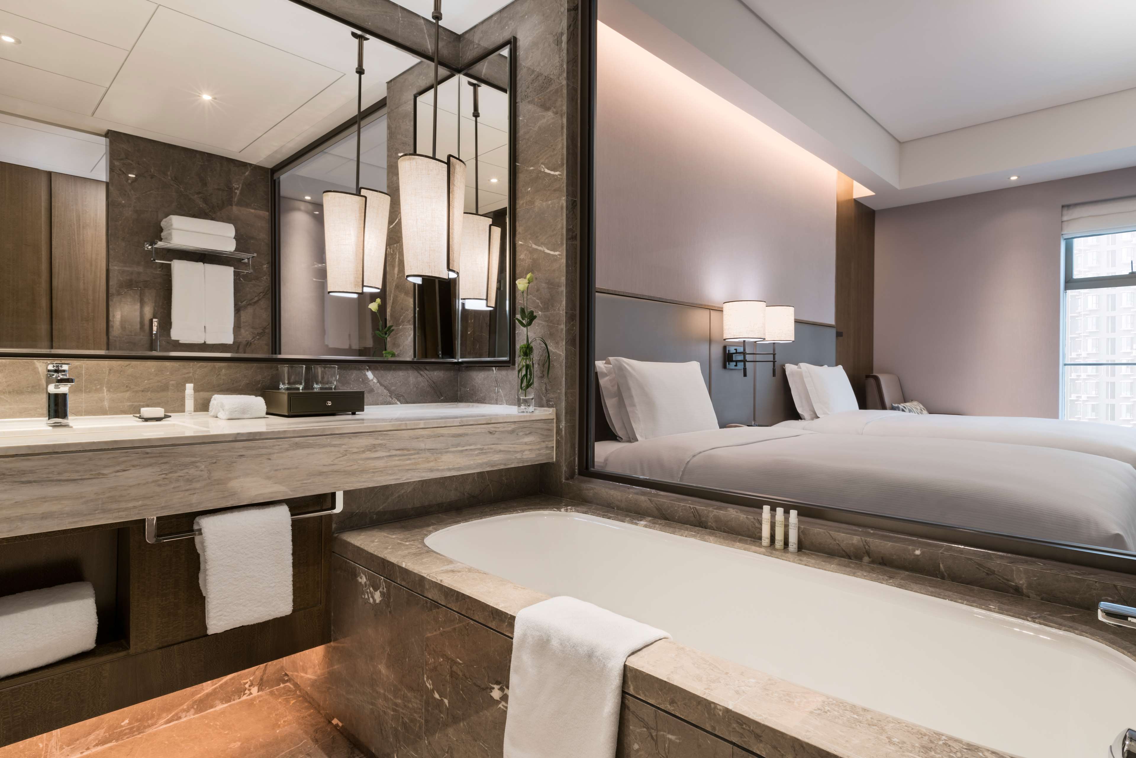 DoubleTree by Hilton Hotel Shiyan Room Type - TWIN GUEST ROOM