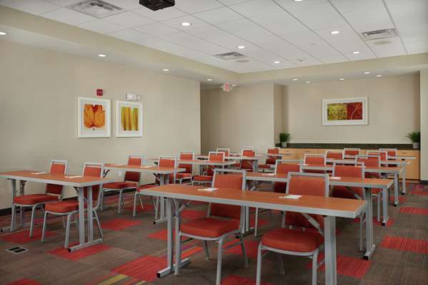  - Home2 Suites by Hilton West Youngstown - I-80, Exit 223