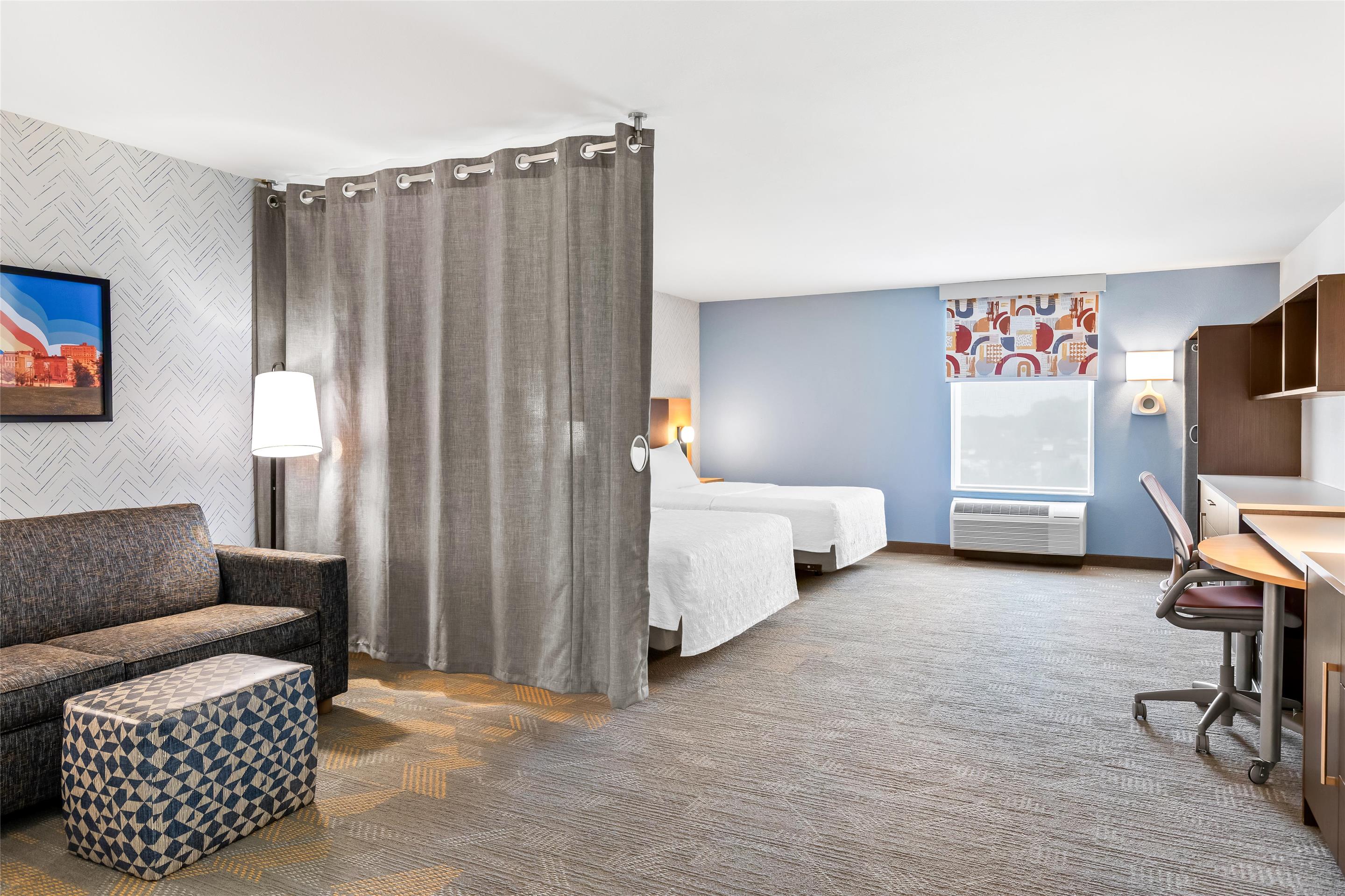 Guest room