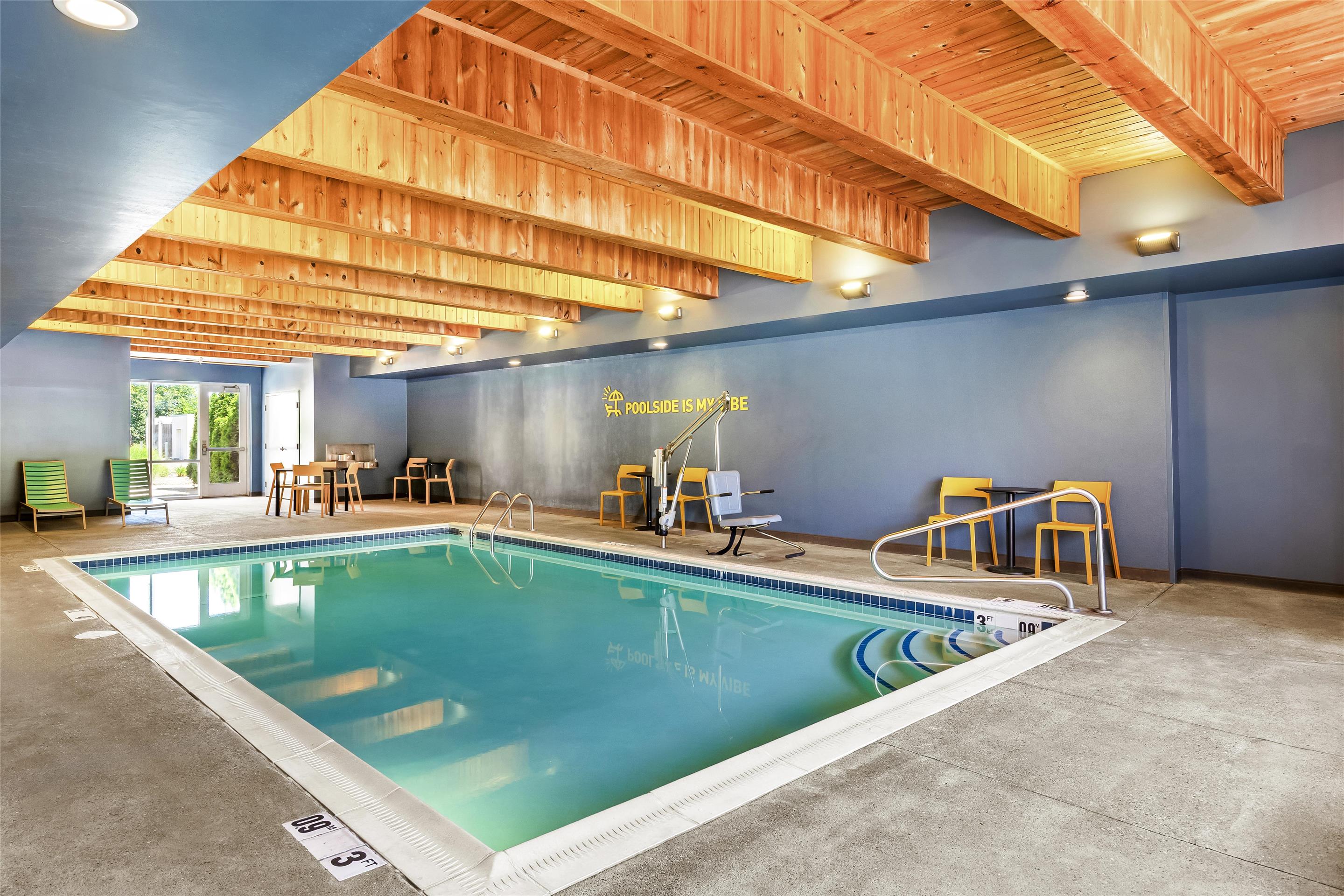 Pool | Home2 Suites By Hilton Youngstown West - Austintown