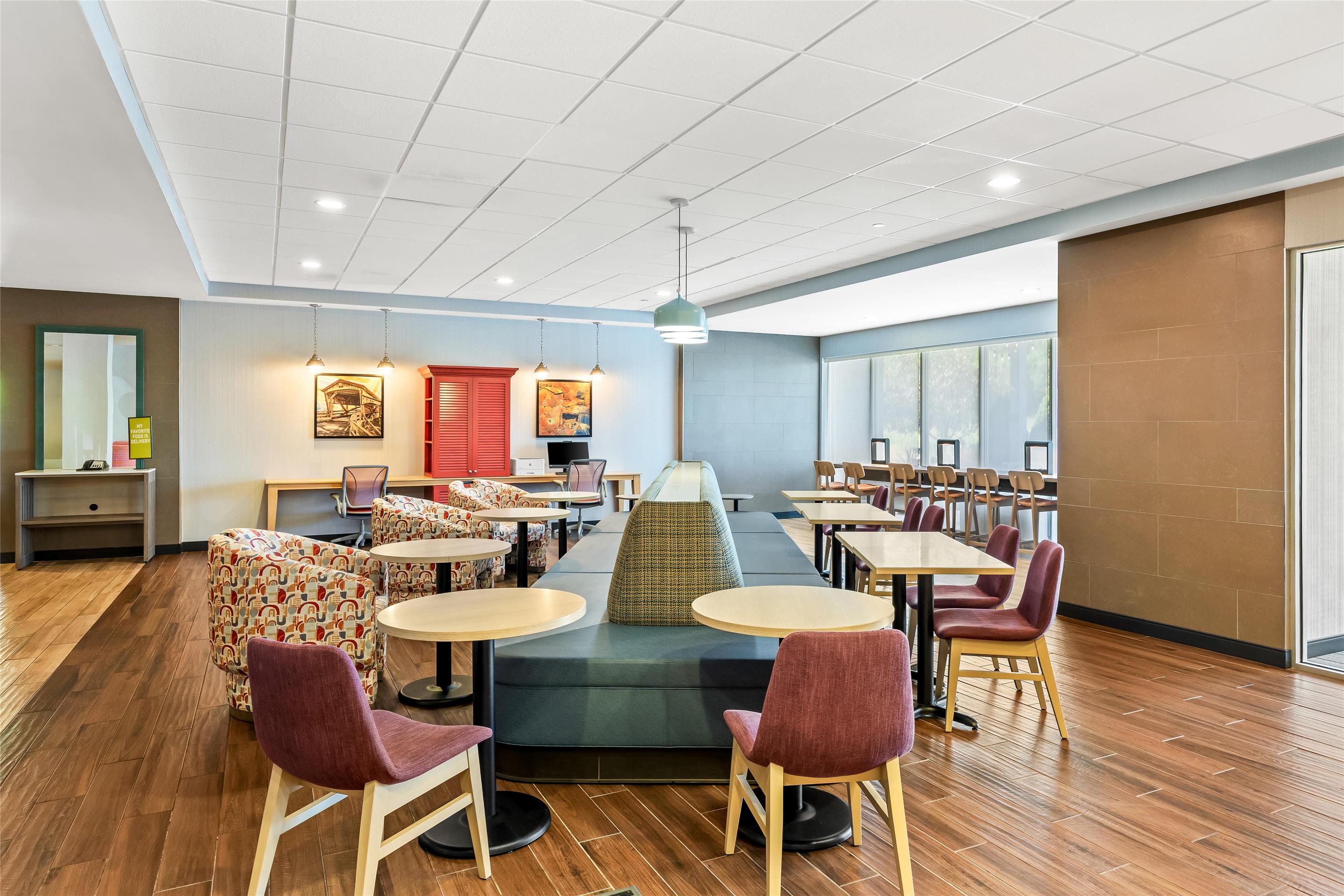 Lobby | Home2 Suites By Hilton Youngstown West - Austintown