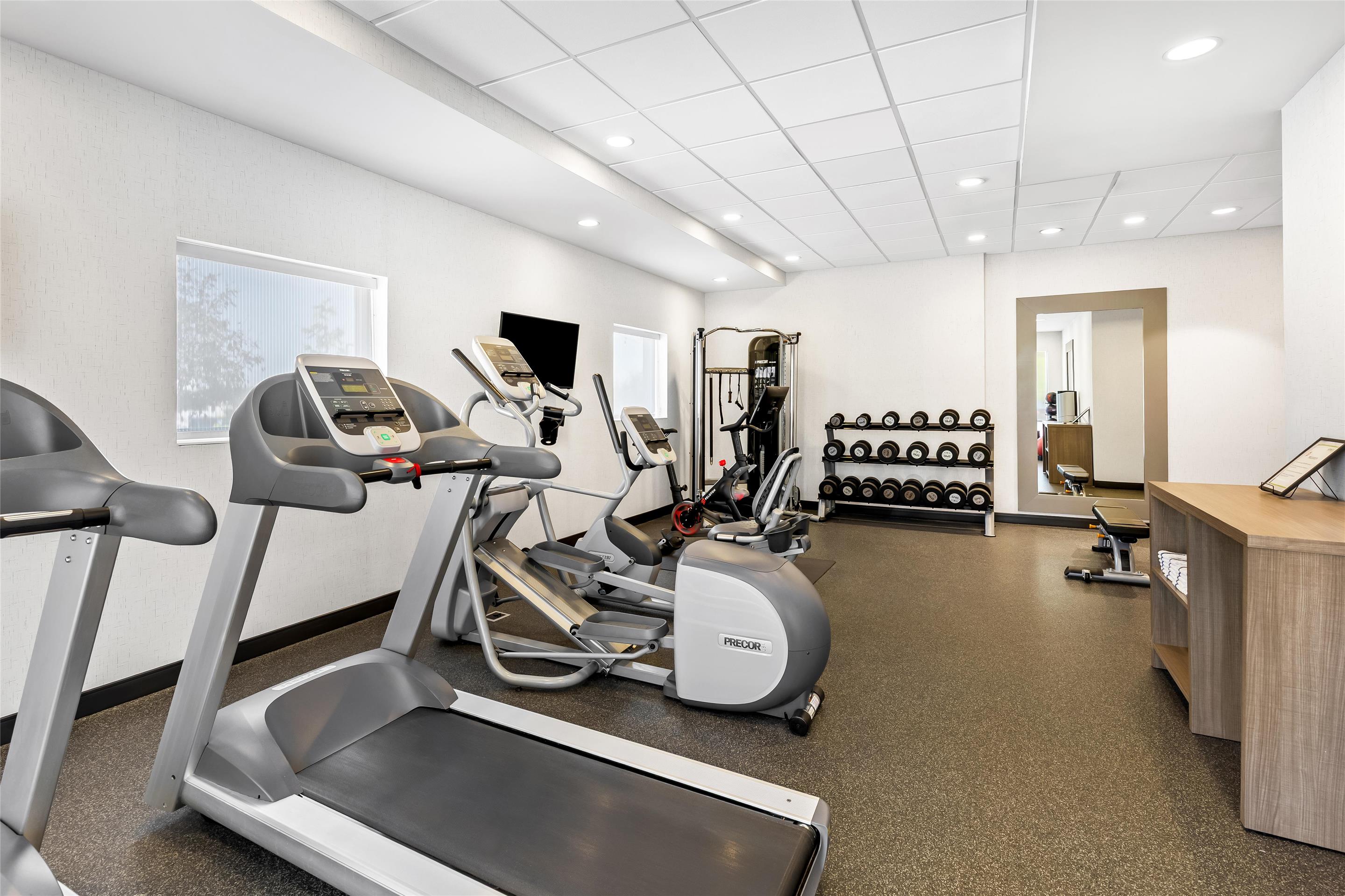 Health club fitness center gym | Home2 Suites By Hilton Youngstown West - Austintown