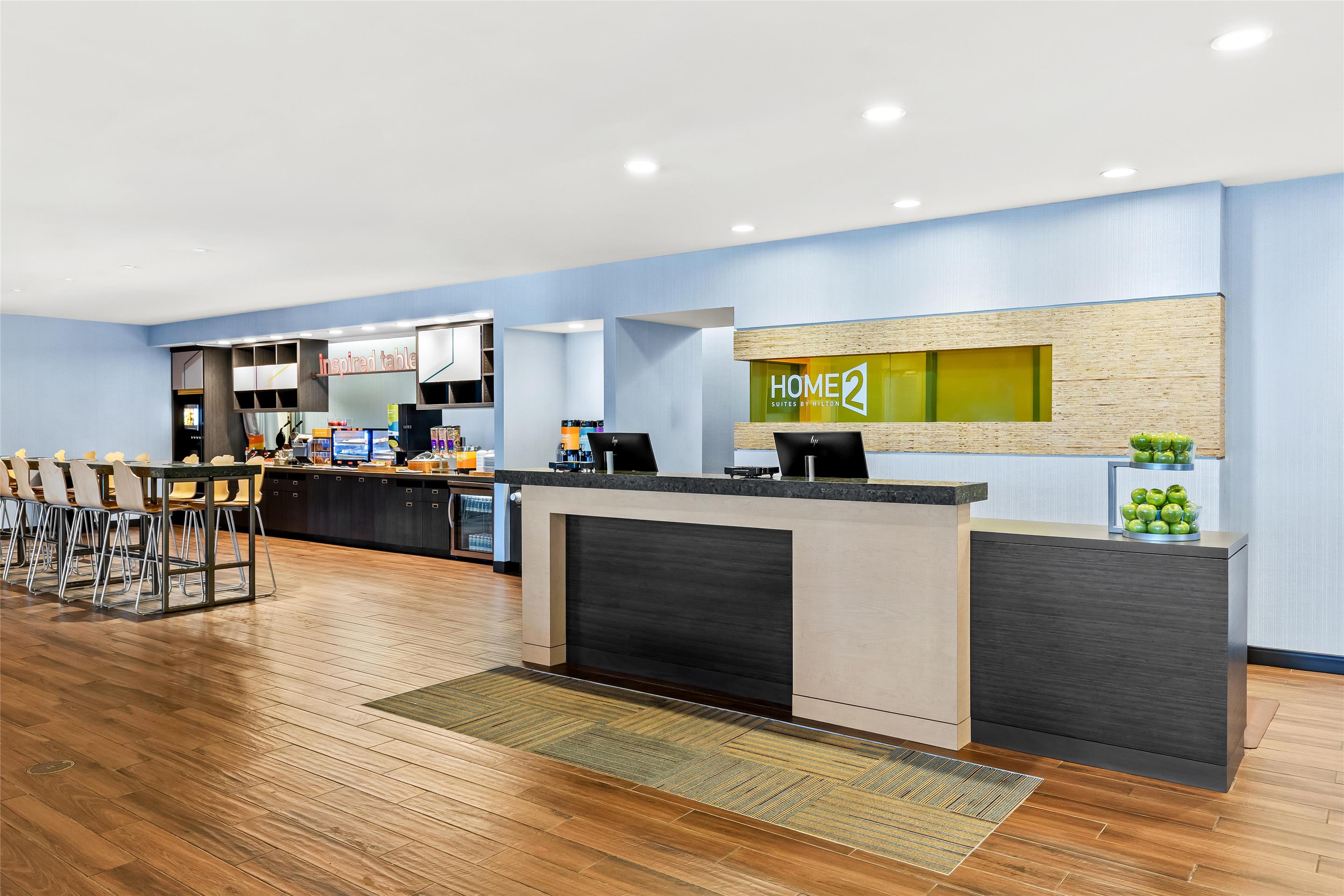 Breakfast Area | Home2 Suites By Hilton Youngstown West - Austintown
