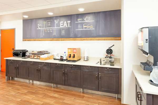 Amenities - Hampton Inn & Suites Niles