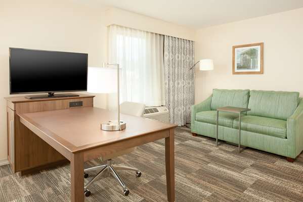  - Hampton Inn & Suites Niles