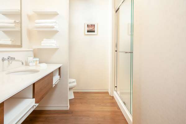  - Hampton Inn & Suites Niles