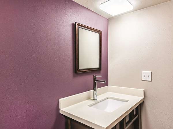  - La Quinta Inn & Suites North Colorado Springs - I-25, Exit 150