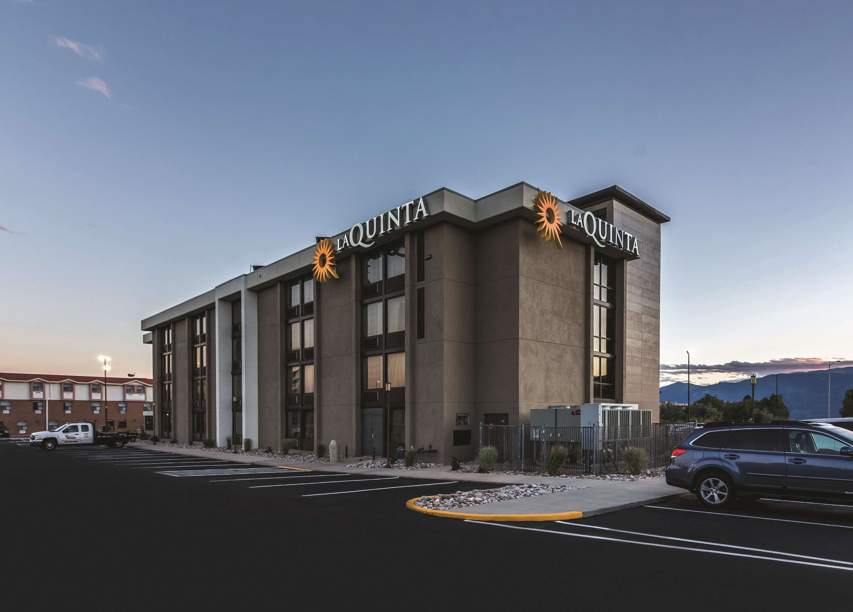 Exterior | La Quinta Inn & Suites by Wyndham Colorado Springs North