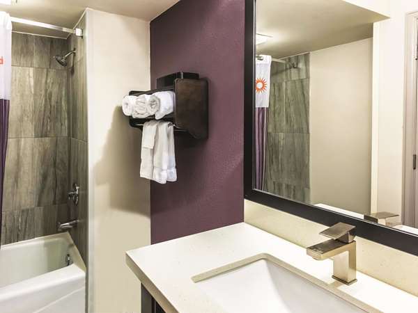  - La Quinta Inn & Suites North Colorado Springs - I-25, Exit 150