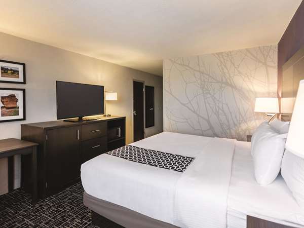  - La Quinta Inn & Suites North Colorado Springs - I-25, Exit 150