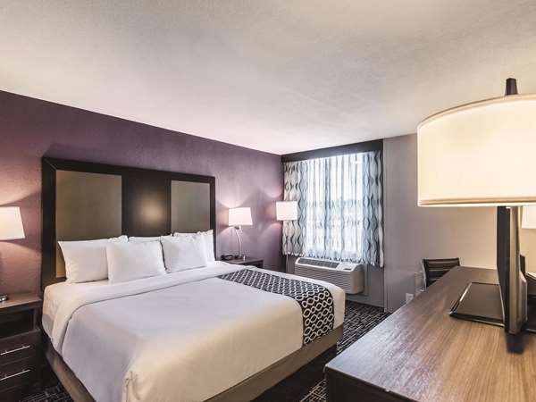  - La Quinta Inn & Suites North Colorado Springs - I-25, Exit 150