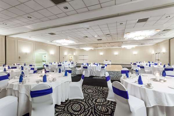  - Wyndham Hotel Southbury - I-84, Exit 16