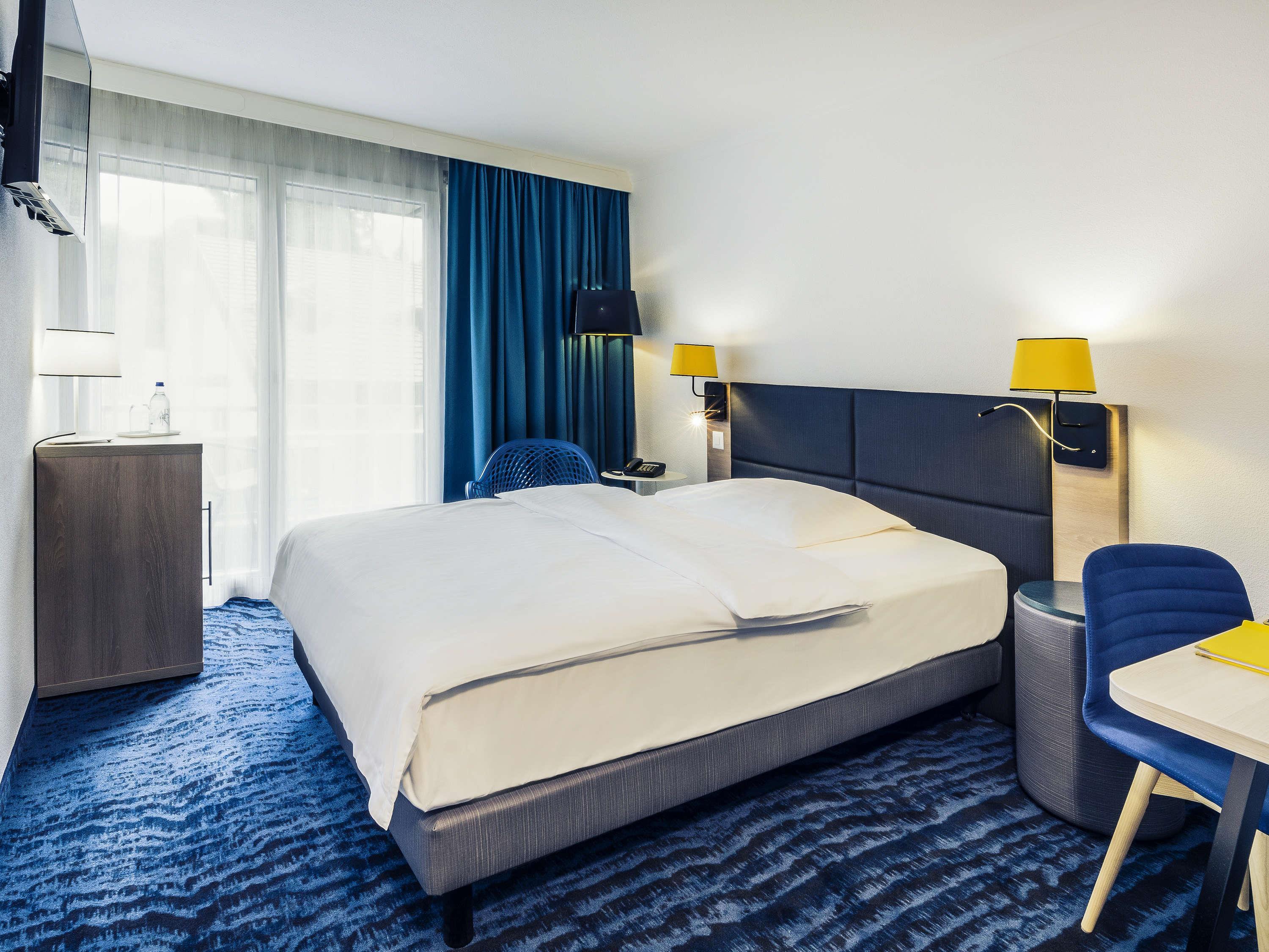 Mercure Lenzburg Krone Room Type - Standard room with double bed and balcony (215 sq Mercure Lenzburg Krone Room Type - Standard room with double bed and balcony (215 sq