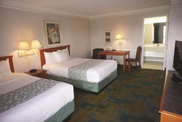  - Days Inn Georgetown