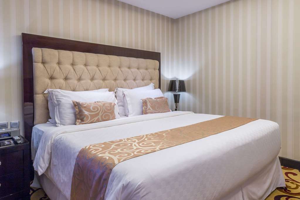 WYNDHAM SURABAYA-guestroom-Guest Room,On-Site.jpg