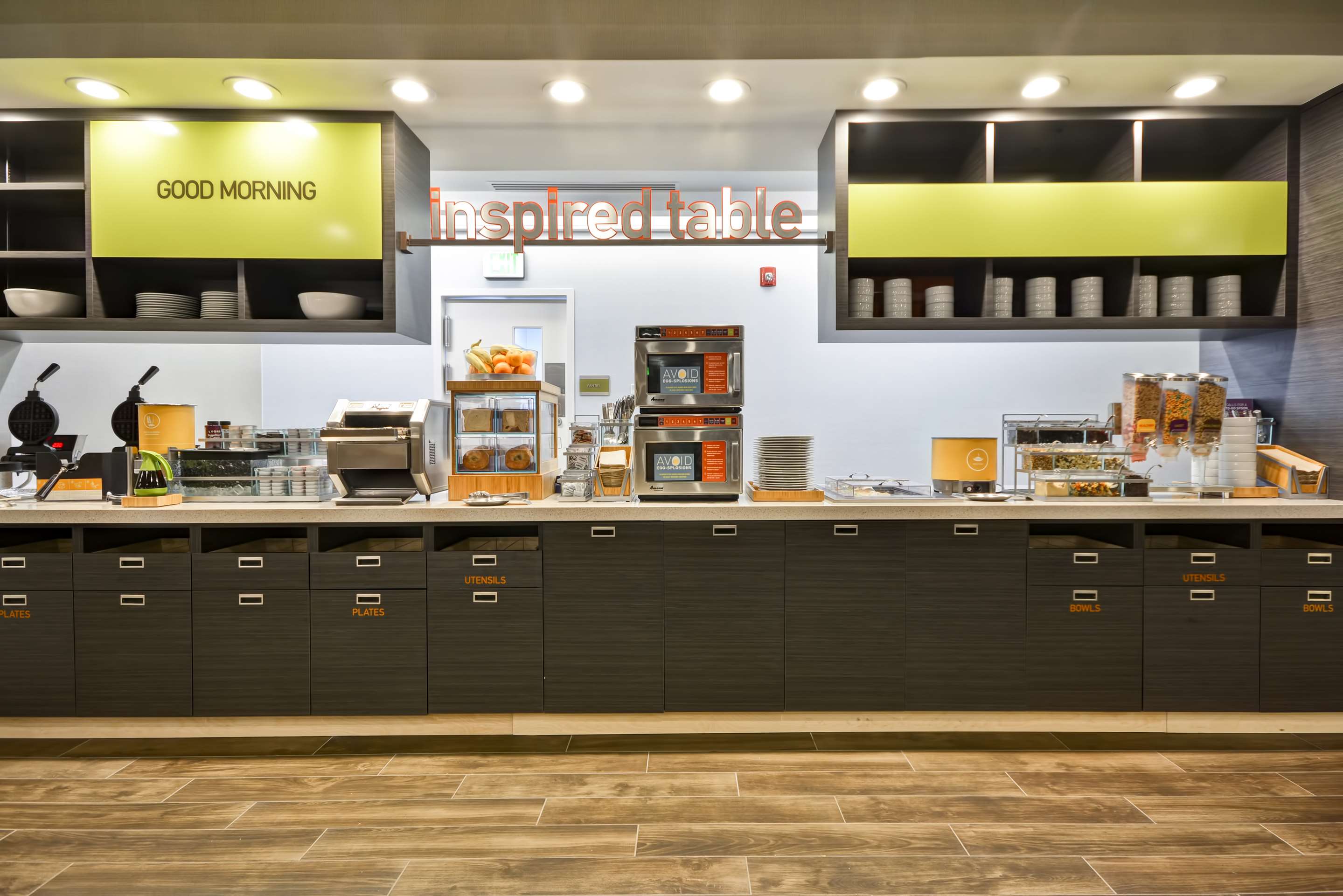 Breakfast Area | Home2 Suites by Hilton Evansville