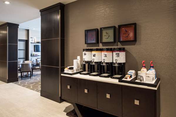 Restaurant - Hampton Inn & Suites Bridgewater