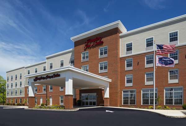Exterior view - Hampton Inn & Suites Bridgewater