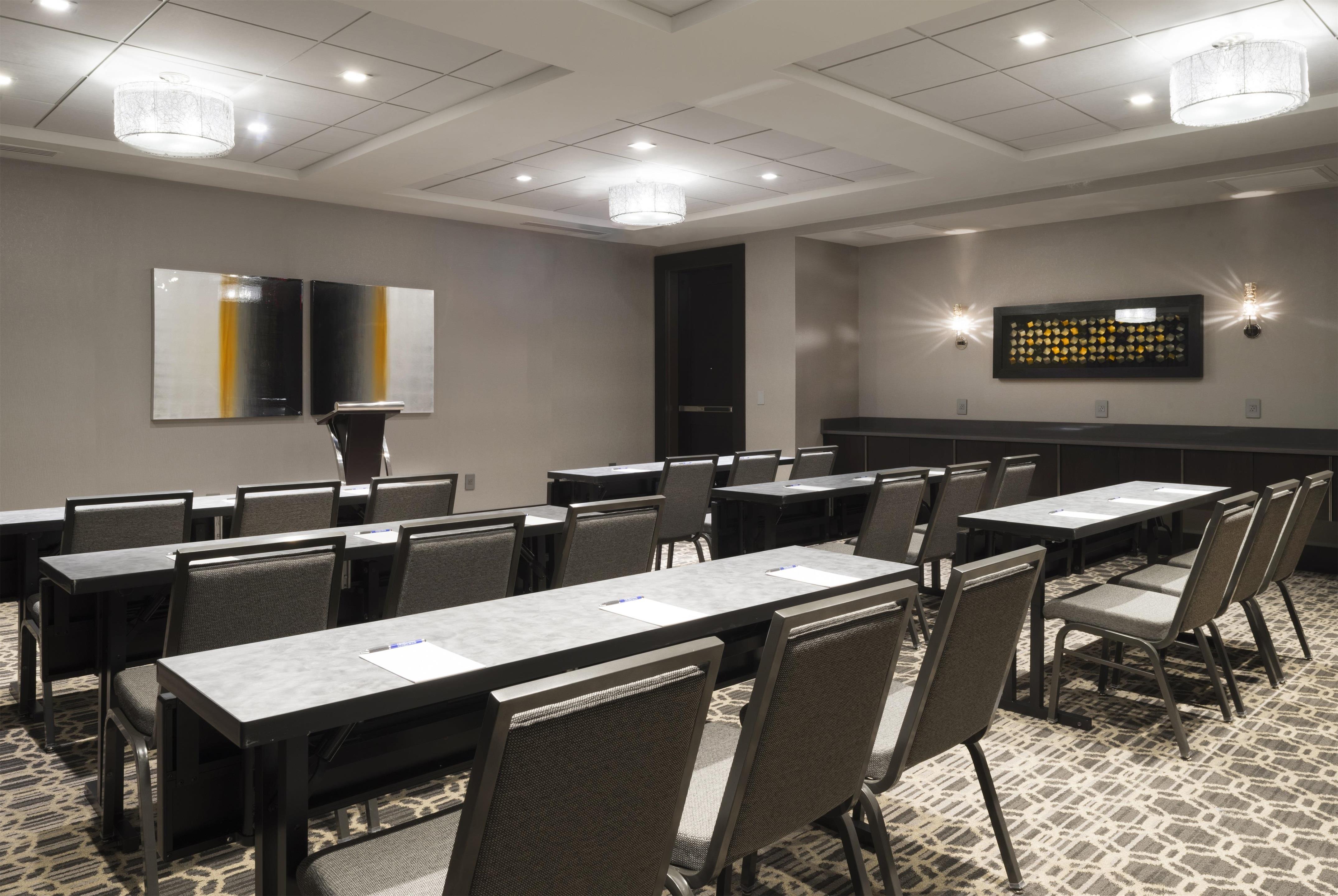 Meeting Room | Hampton Inn & Suites Bridgewater