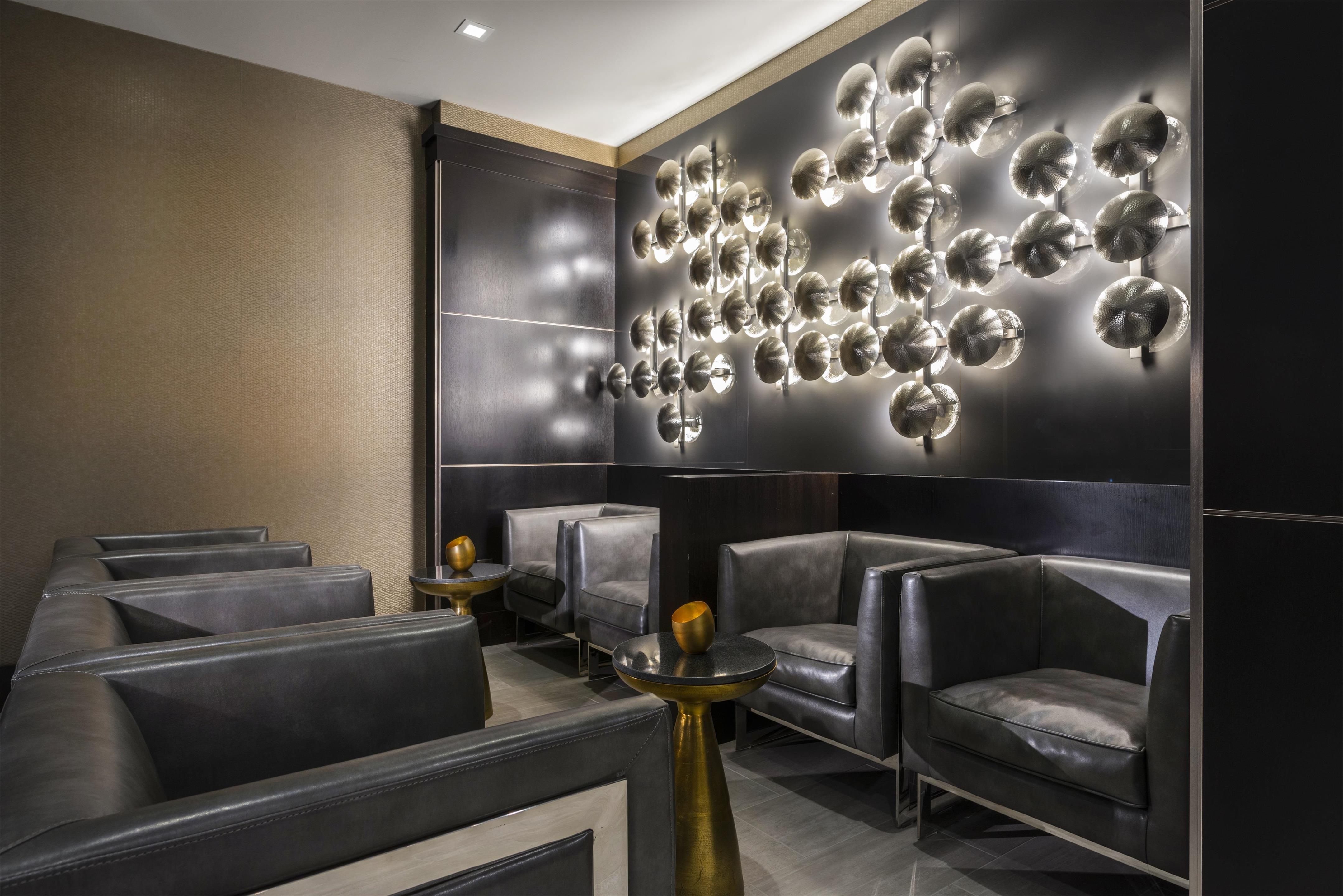 BarLounge | Hampton Inn & Suites Bridgewater