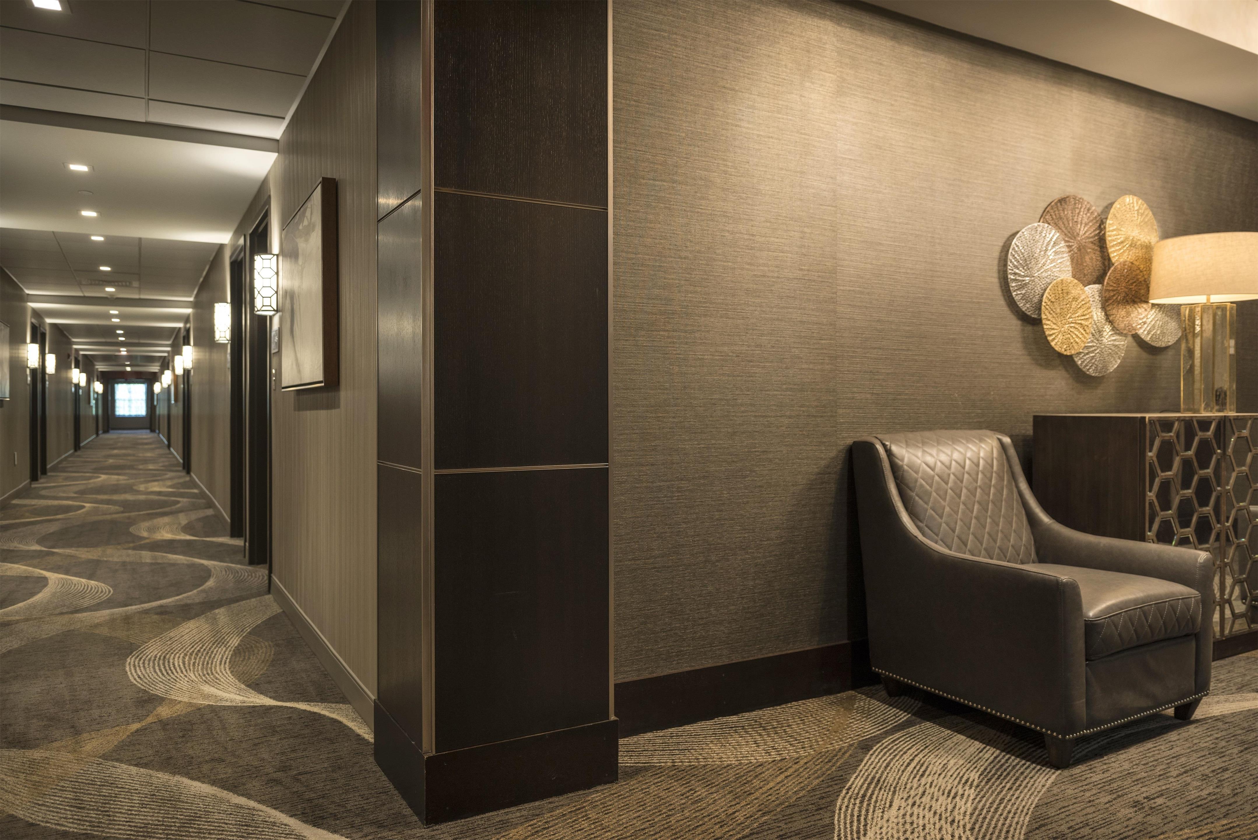 Lobby | Hampton Inn & Suites Bridgewater
