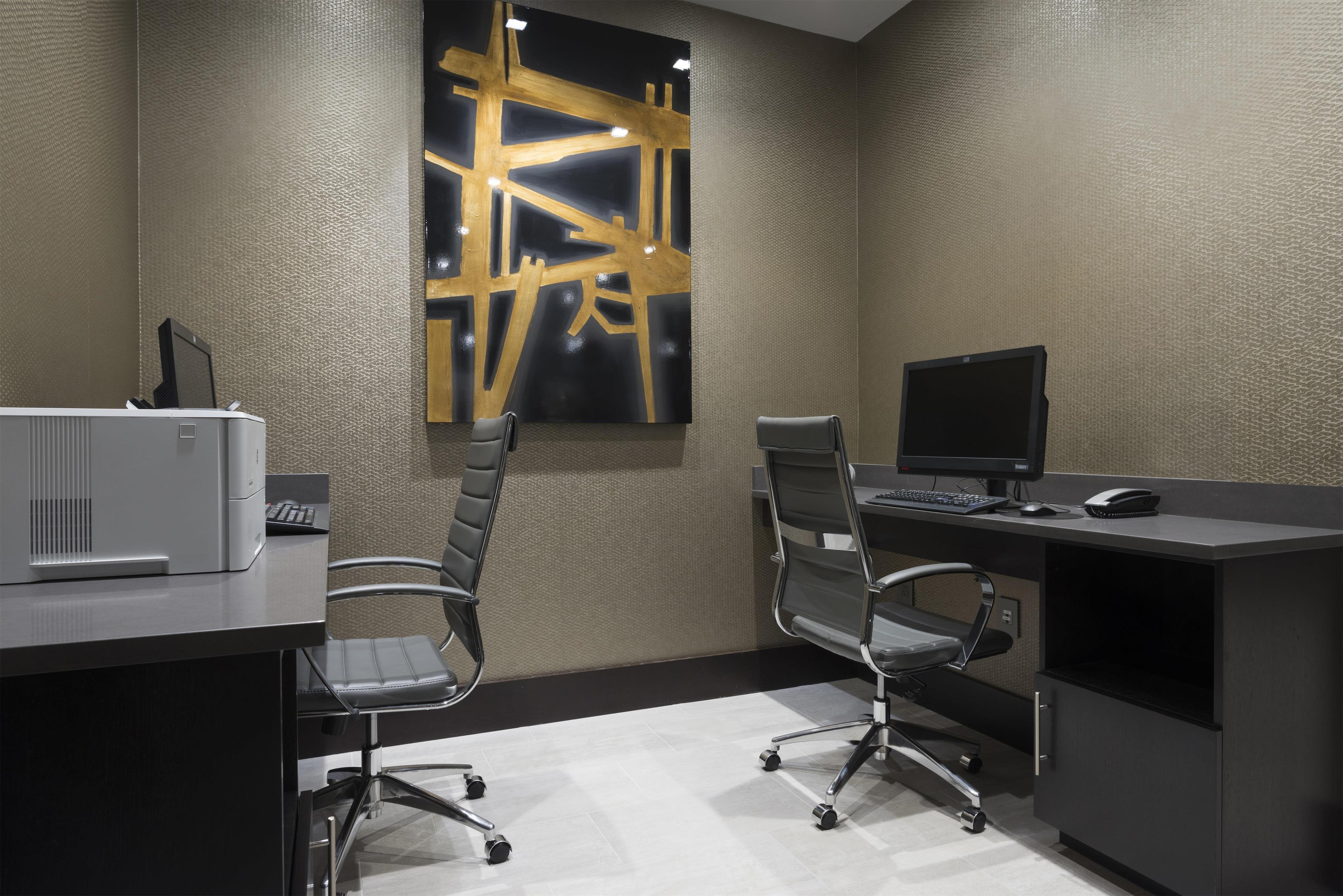 Business Center | Hampton Inn & Suites Bridgewater