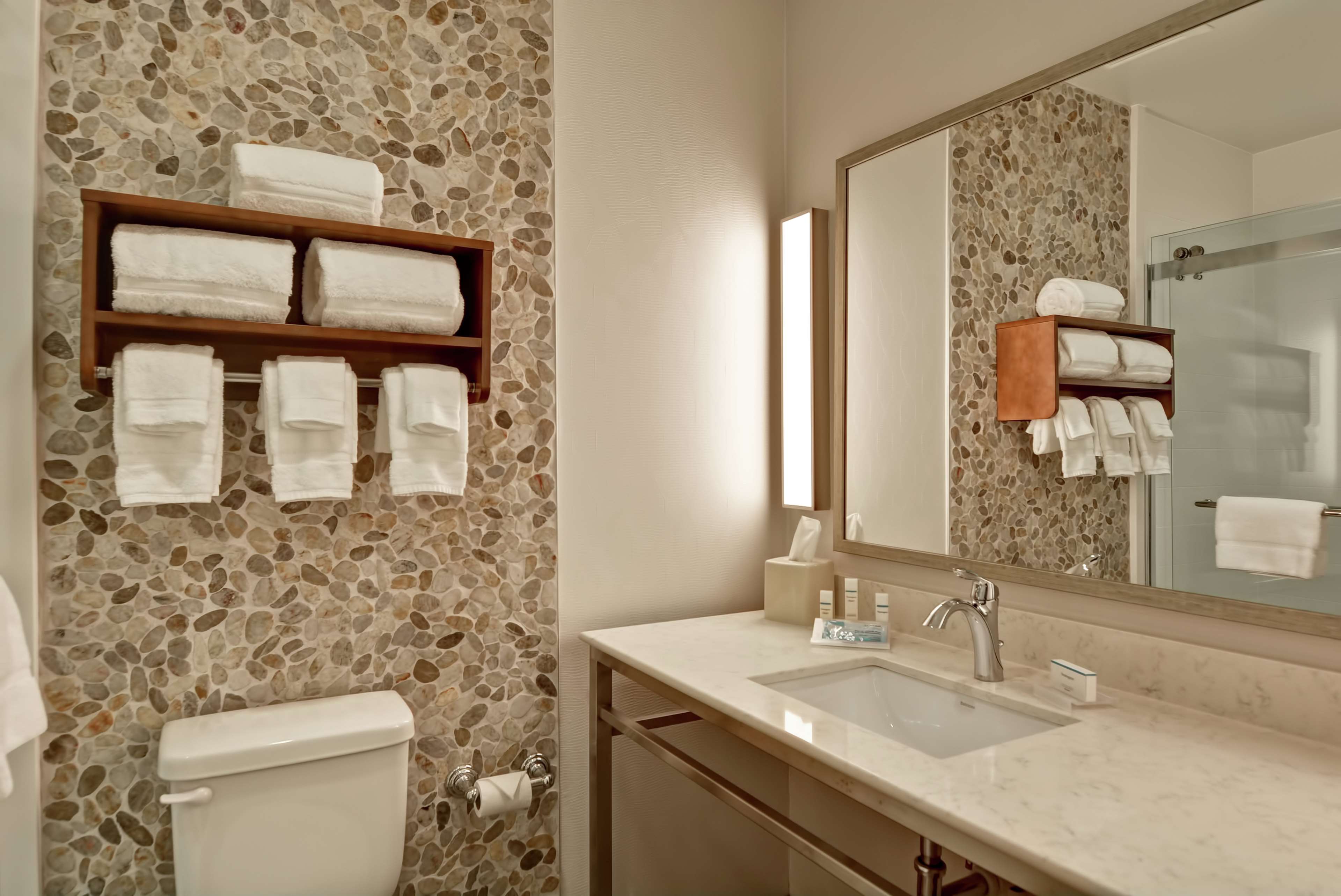 Hilton Garden Inn by Hilton Phoenix/Tempe ASU Area Room Type - 2 QN ACC RM W BATHTUB