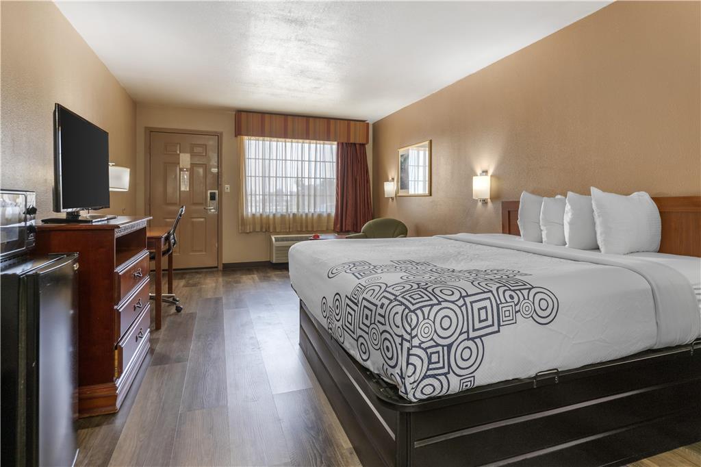 SureStay Plus by Best Western Poteau-guestroom-Guest Room,On-Site.jpg