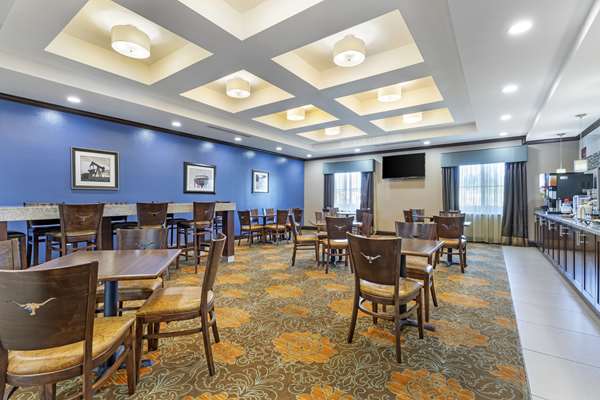 Amenities - Best Western Plus Longhorn Inn & Suites Luling - I-10, Exit 632