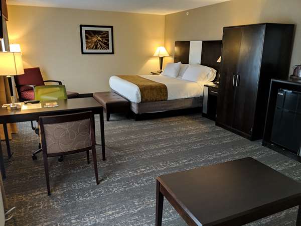 Suite - Best Western Braintree Inn - I-93, Exit 6