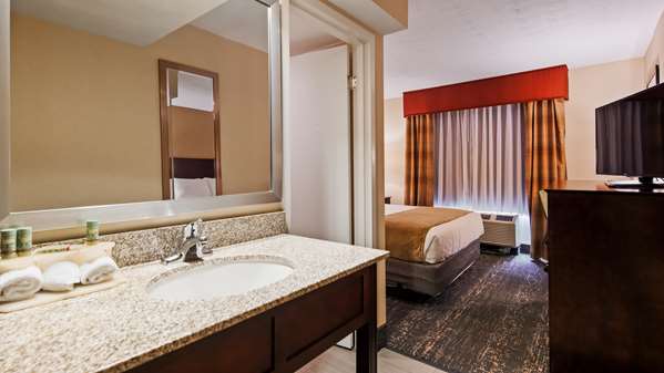  - Best Western Braintree Inn - I-93, Exit 6