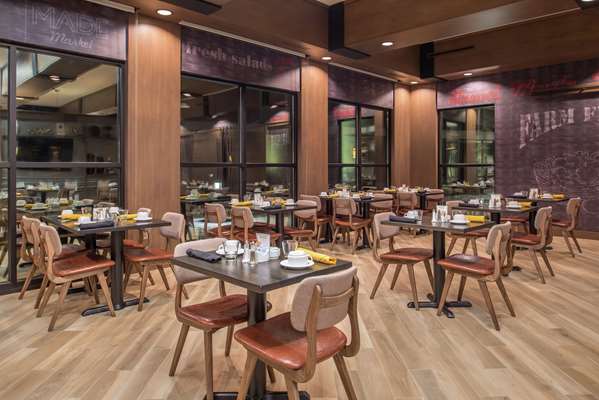 Restaurant - DoubleTree by Hilton East Lafayette - I-65, Exit 172