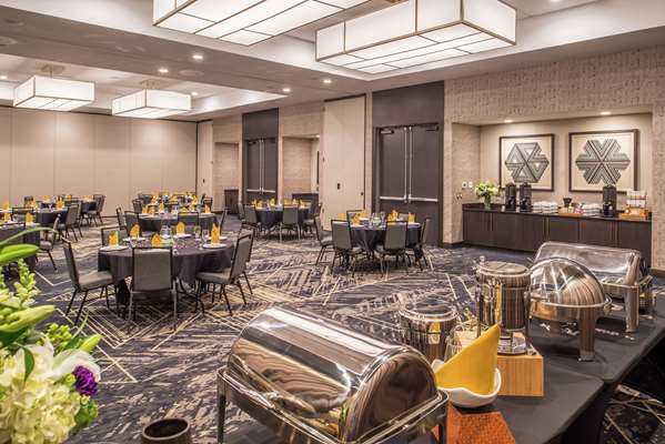 Restaurant - DoubleTree by Hilton East Lafayette - I-65, Exit 172
