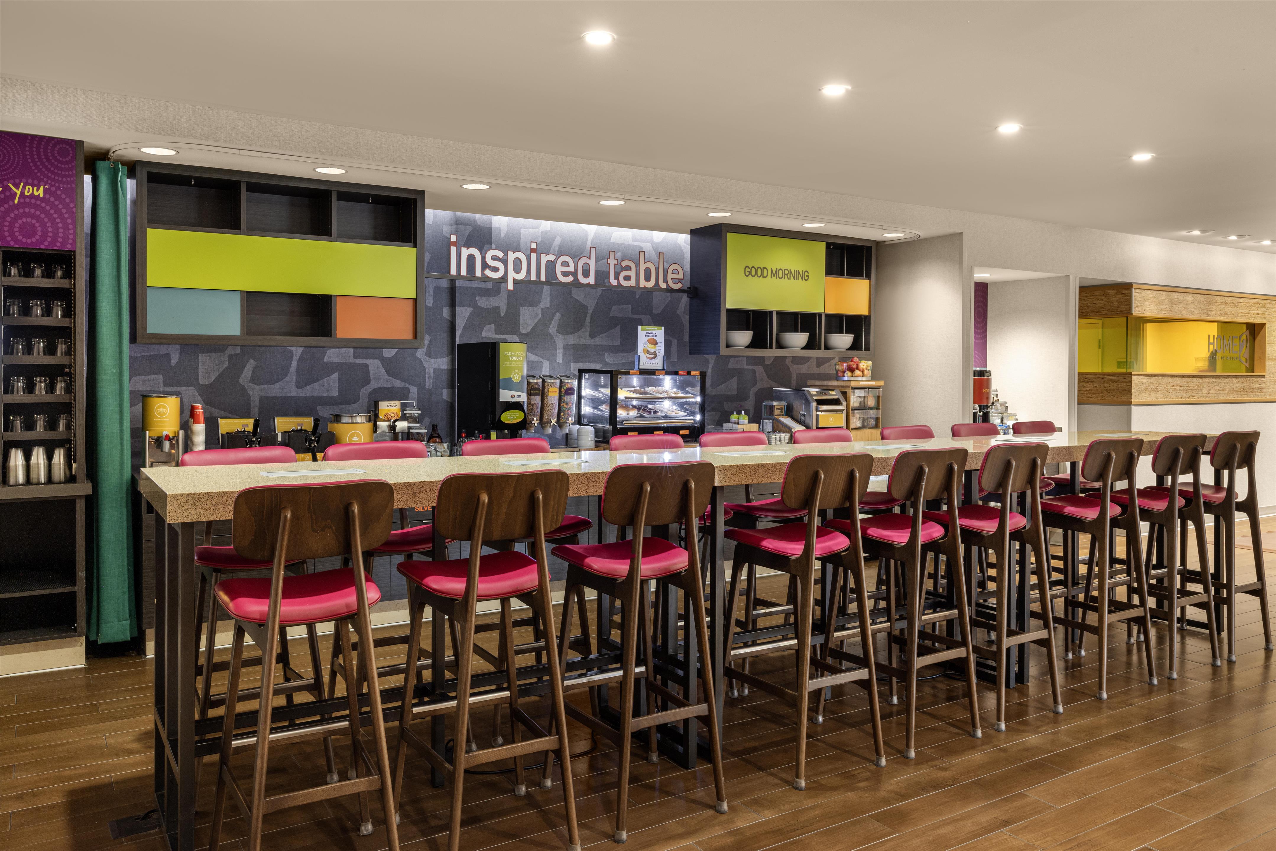 Breakfast Area | Home2 Suites by Hilton Minneapolis-Eden Prairie