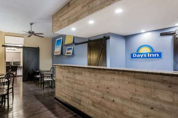  - Days Inn & Suites Lodi