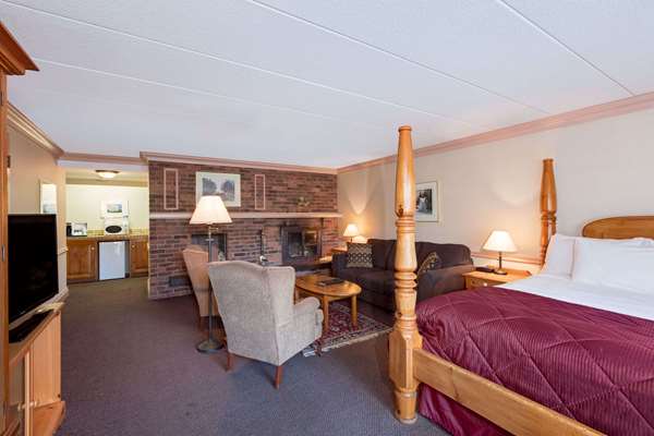  - Ramada Hotel Pinewood Park Resort North Bay