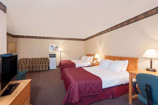  - Ramada Hotel Pinewood Park Resort North Bay