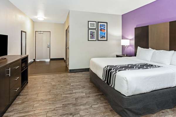  - La Quinta Inn & Suites Lubbock - I-27, Exit 1