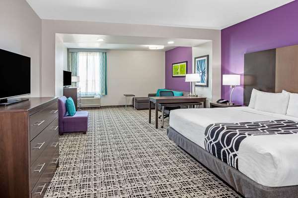 Suite - La Quinta Inn & Suites Lubbock - I-27, Exit 1