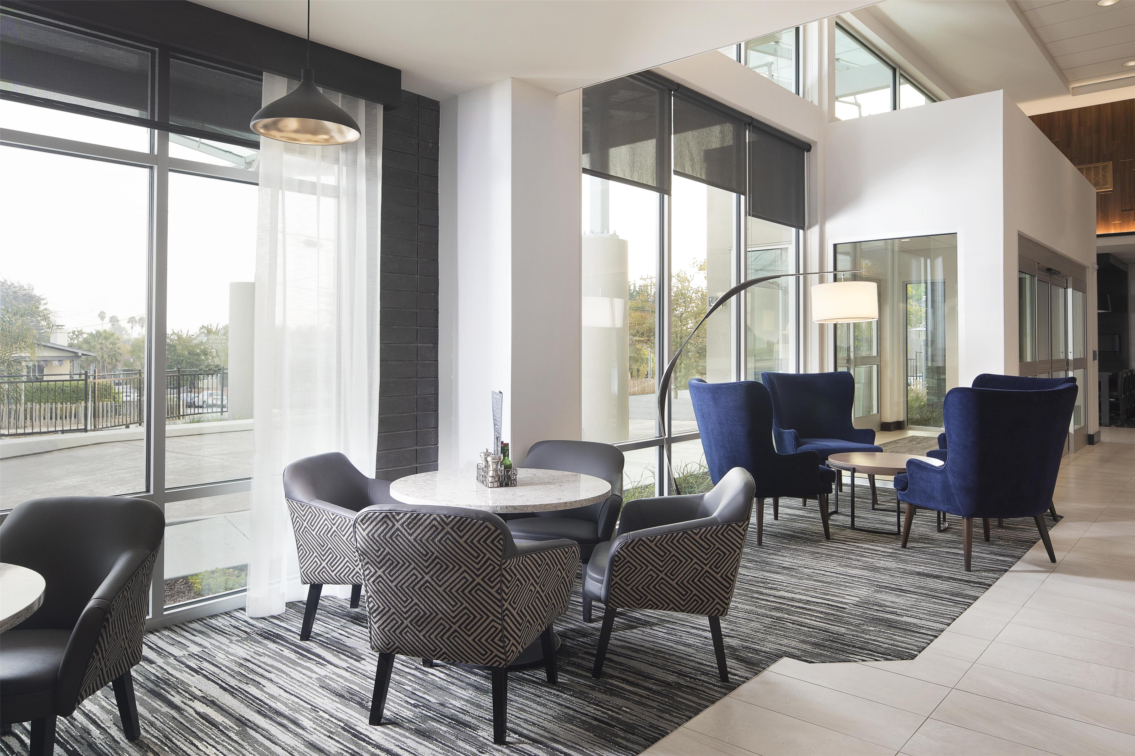 Lobby | Hyatt Place Santa Cruz