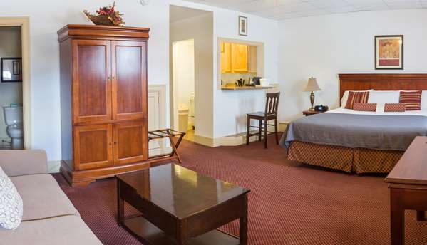 Suite - SureStay Collection by Best Western Genetti Hotel Williamsport