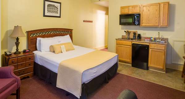 Suite - SureStay Collection by Best Western Genetti Hotel Williamsport